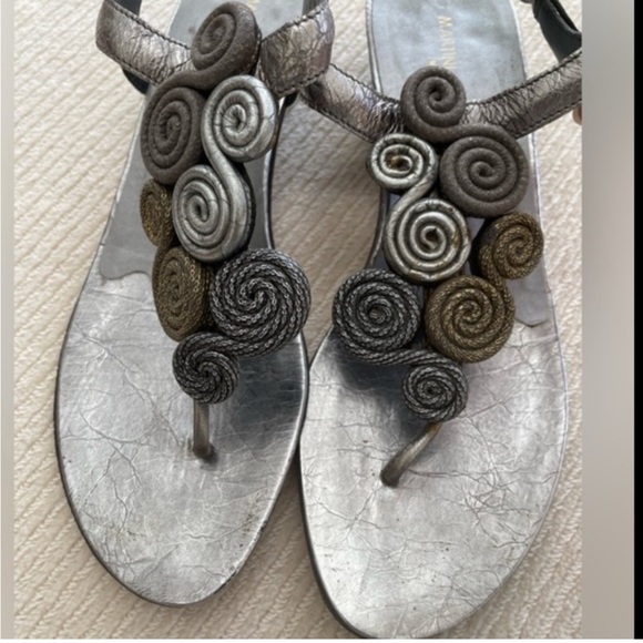 MARTINI OSVALDO Designer Silver Thong Sandals - Picture 6 of 10